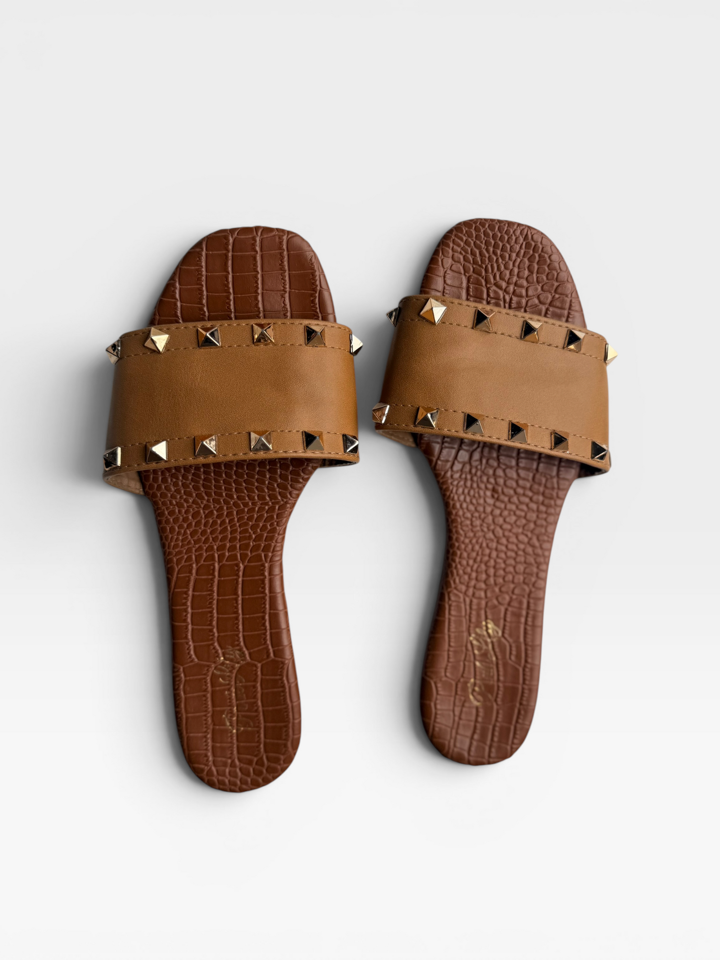 TAN PINK LILY STUDDED SANDALS 6.5