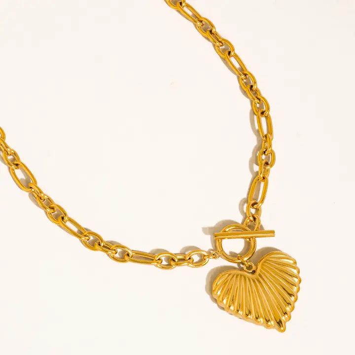 18K GOLD HEART NECKLACE (NON-TARNISH)