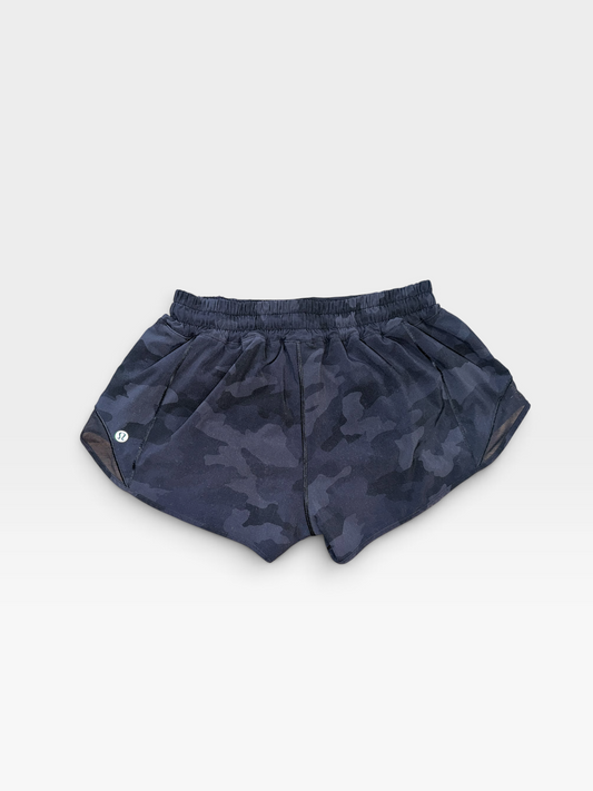 BLACK CAMO LULULEMON SHORTS 6