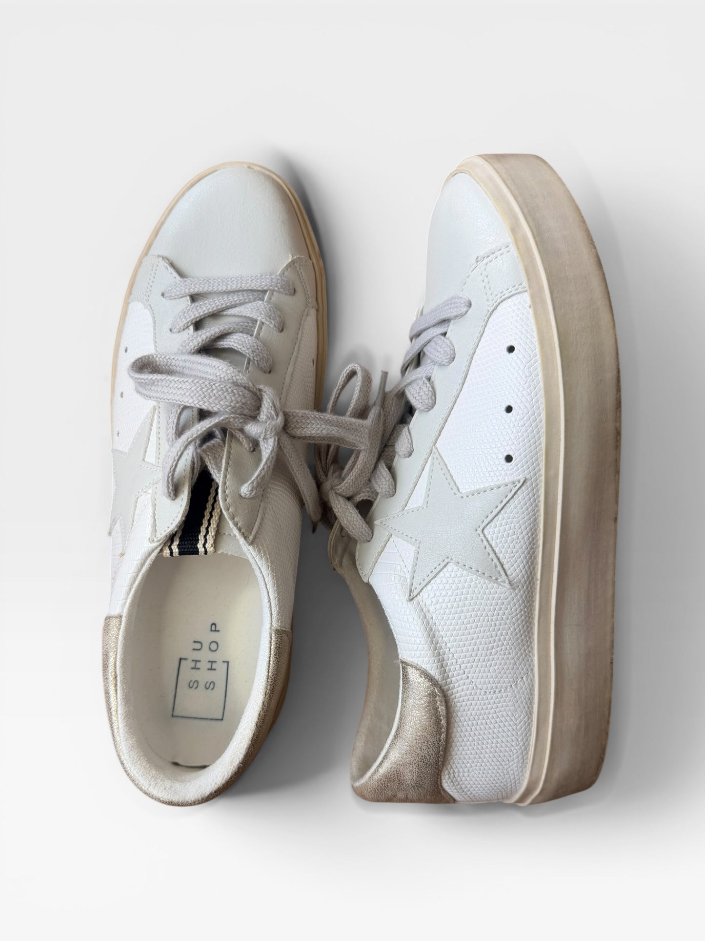 WHITE SHU SHOP SHOES 9