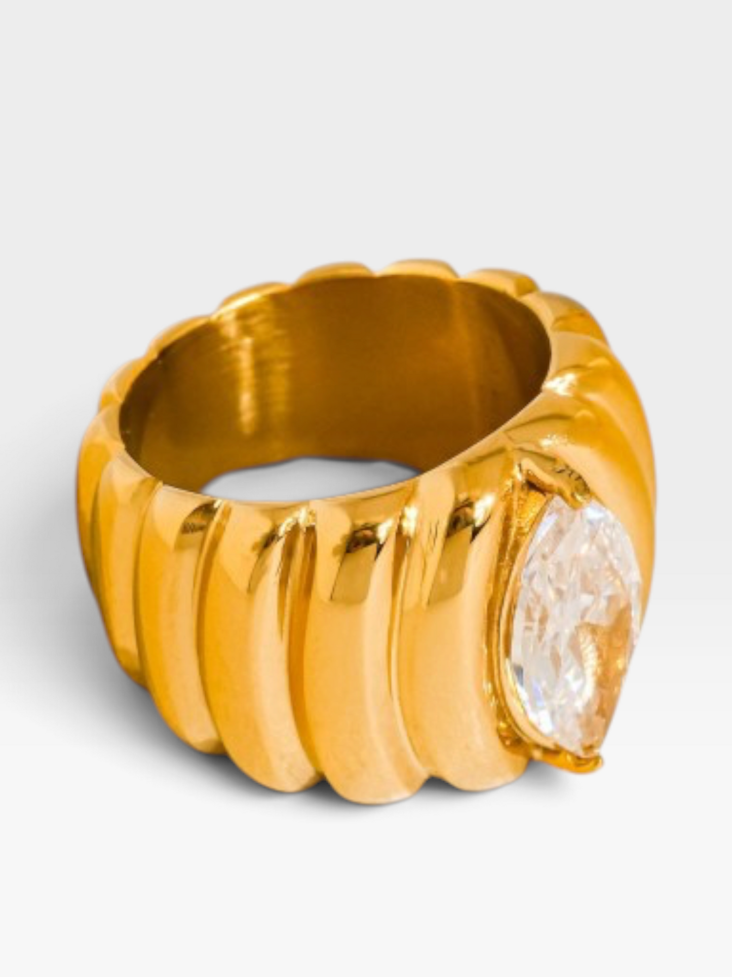 18K GOLD NON TARNISH MARQUISE CZ RING 7