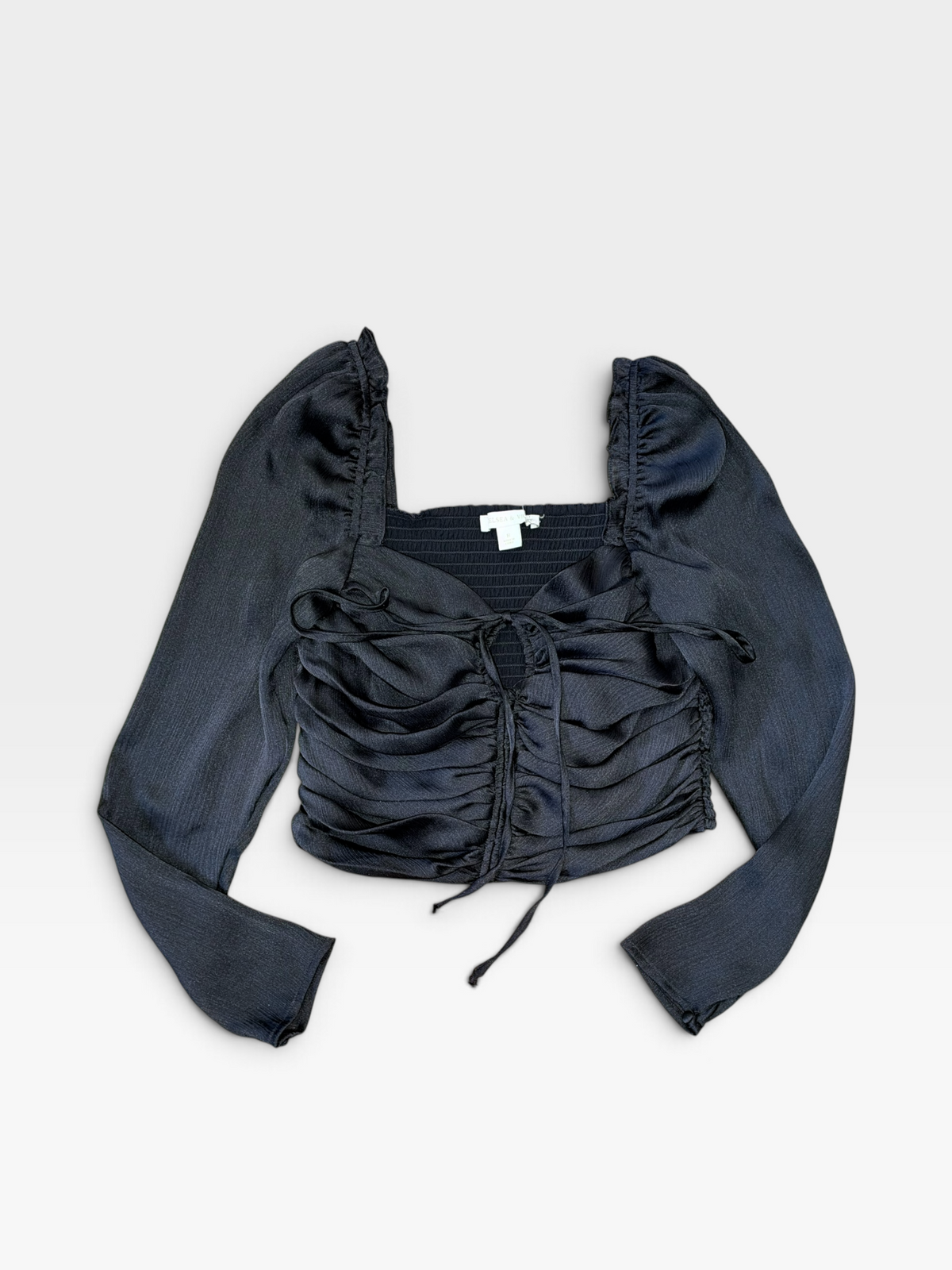 BLACK CHELSEA & VIOLET CROPPED LONG-SLEEVE TOP | M