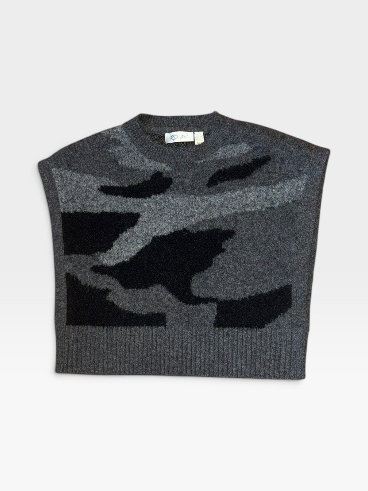 GREY CAMO RD STYLE SWEATER NWT S