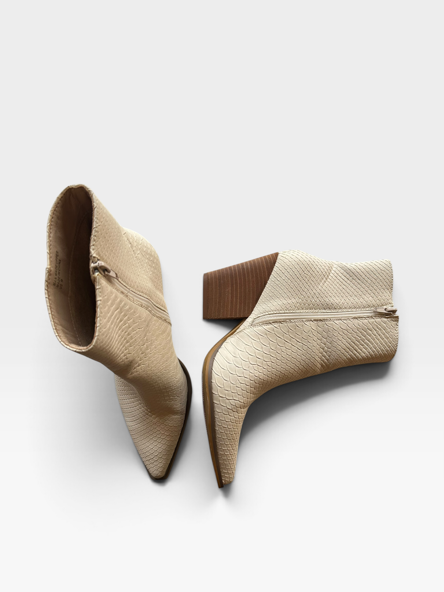 CREAM OASIS SOCIETY BOOTS 9