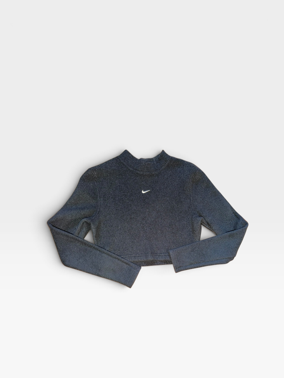 BLACK NIKE FUZY CROPPED TOP M