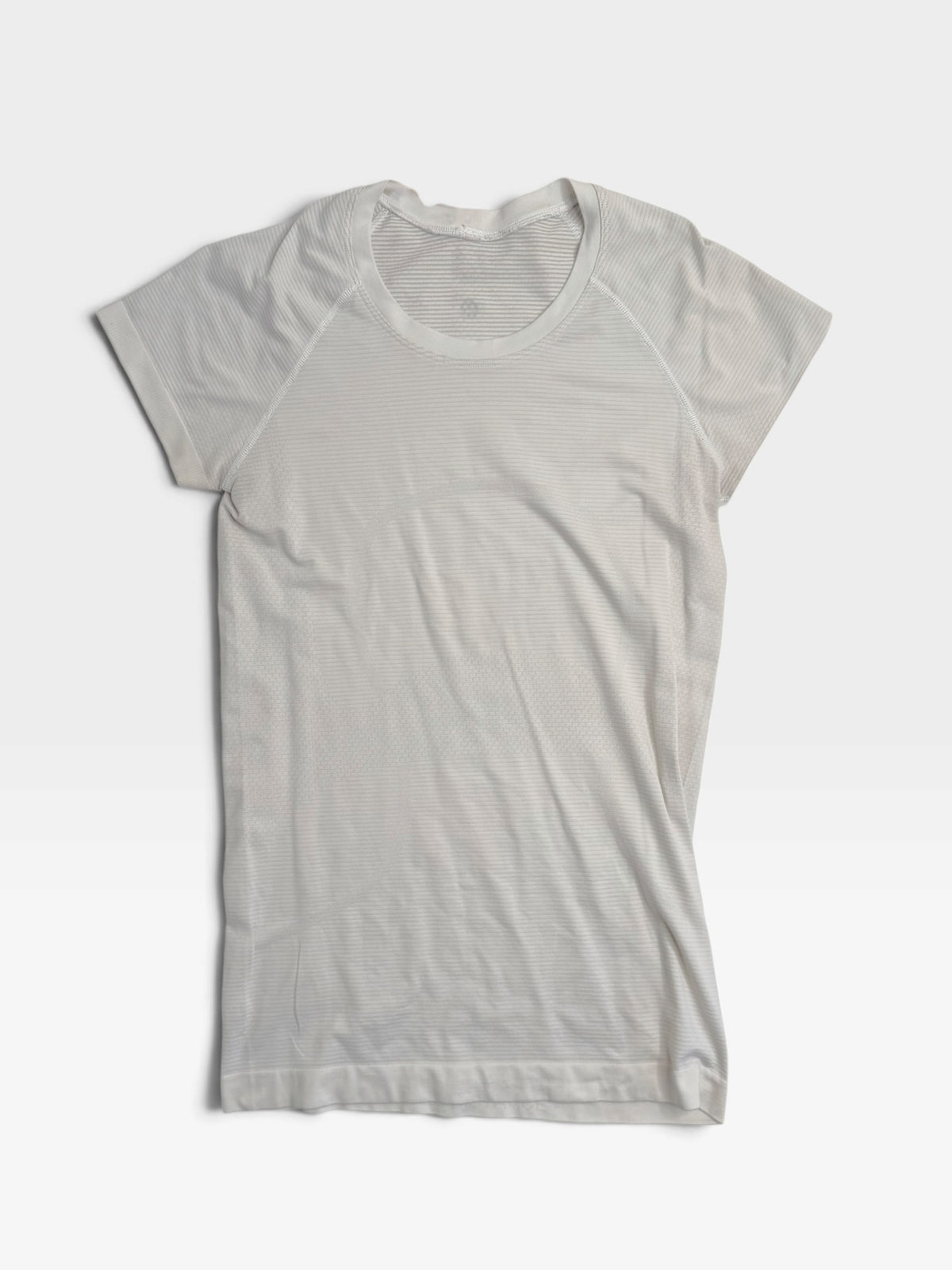 WHITE LULULEMON SHIRT 6