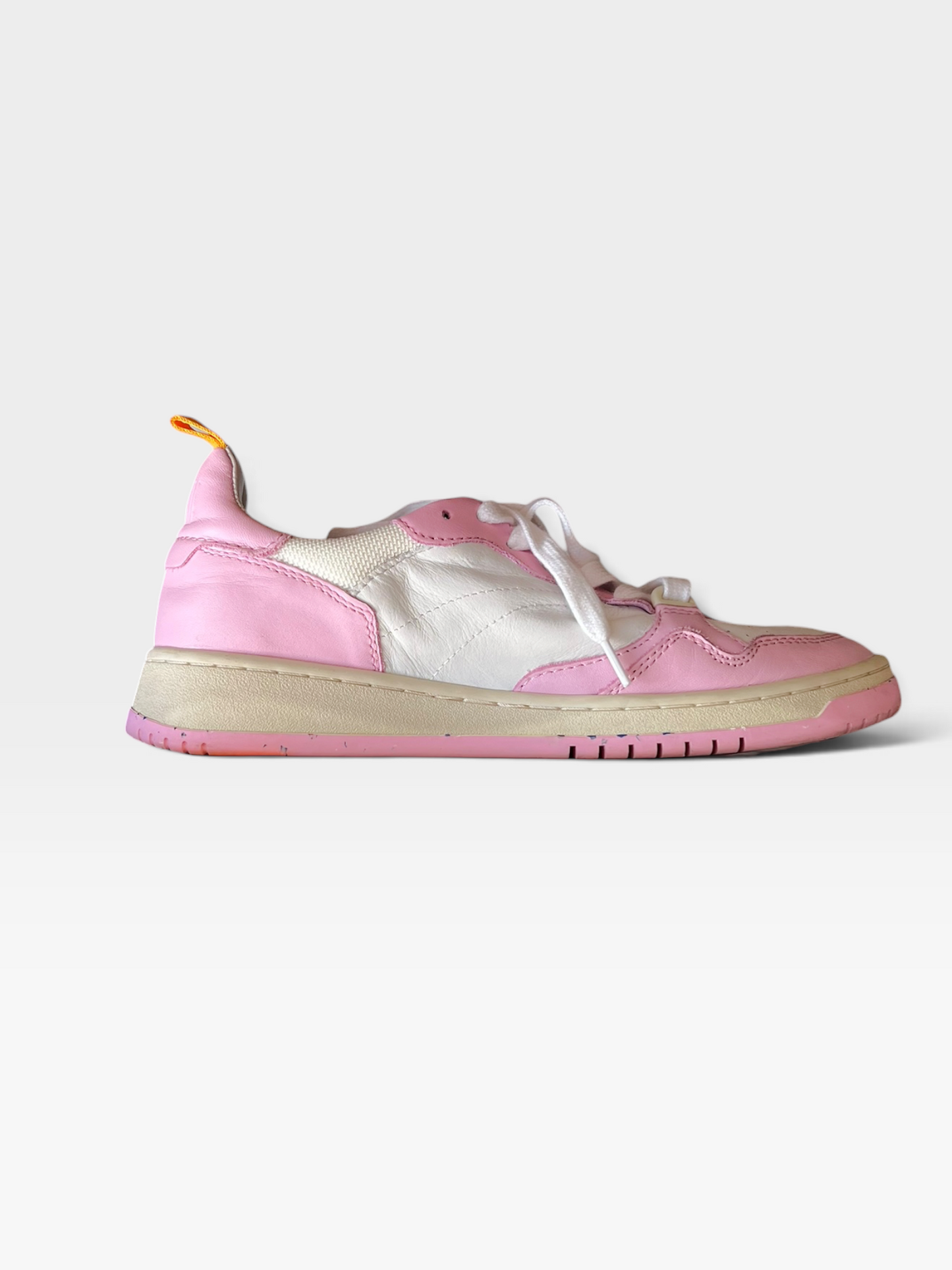 PINK/WHITE PHOENIX ONCEPT SHOE (NWT $275) 6.5