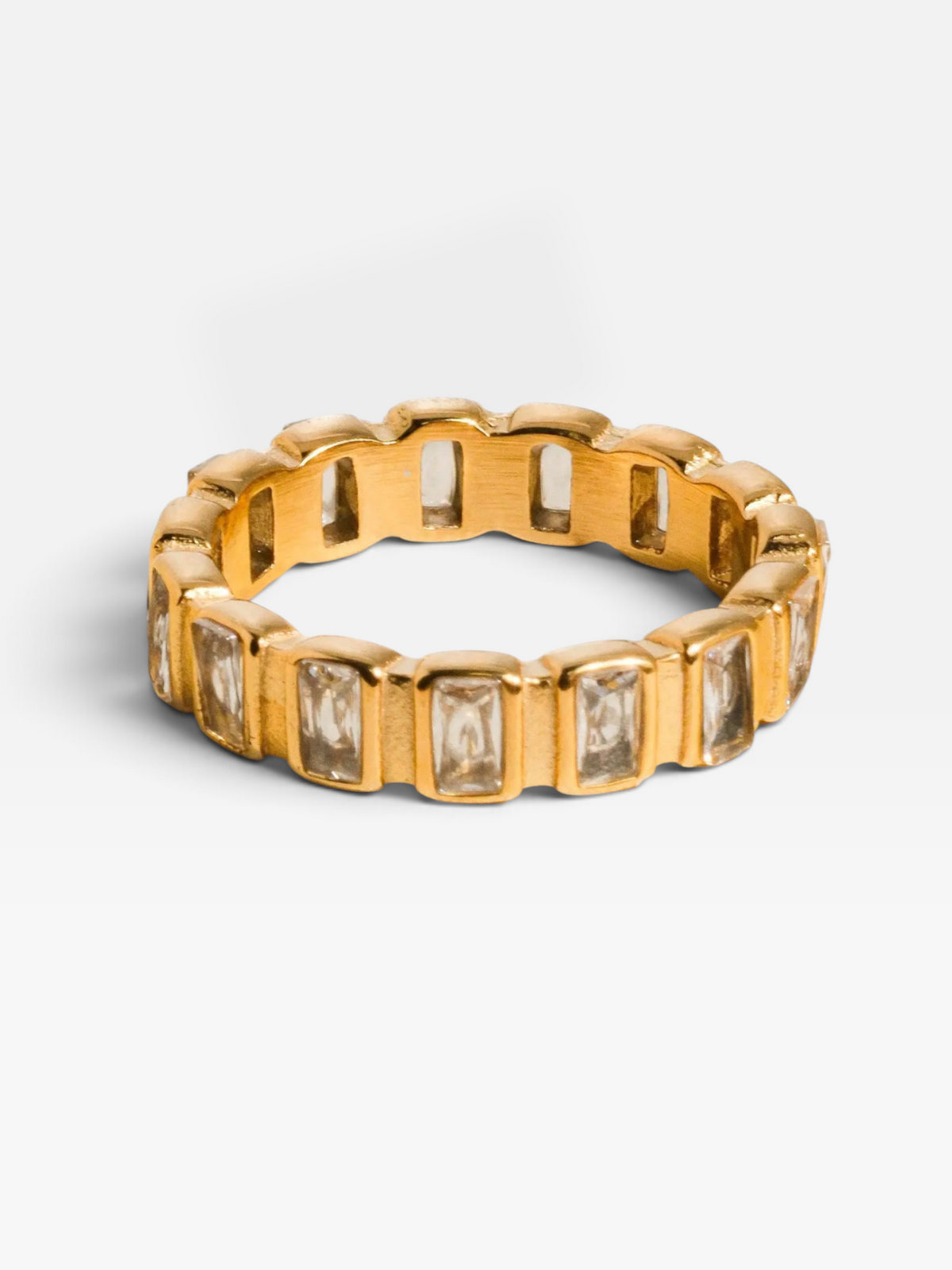 GOLD NON TARNISH RHINESTONE RING - SIZE 8