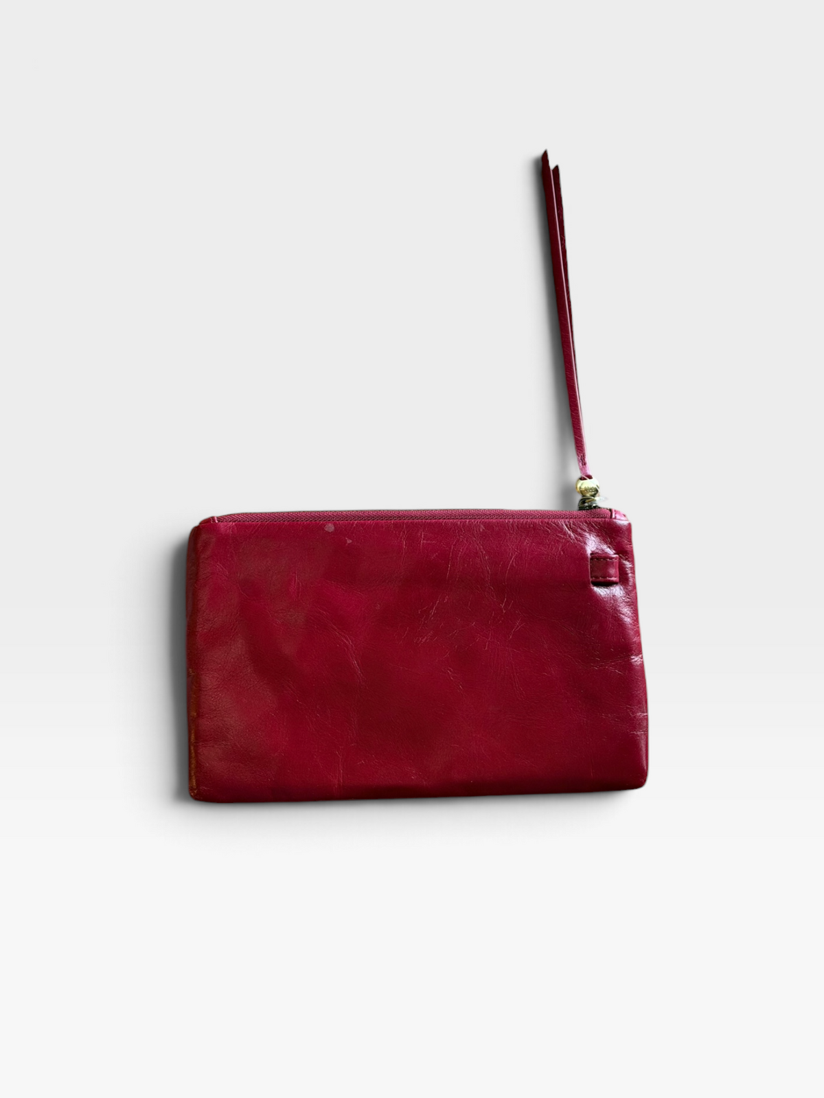 RED HOBO LEATHER PLEATED WRISTLET