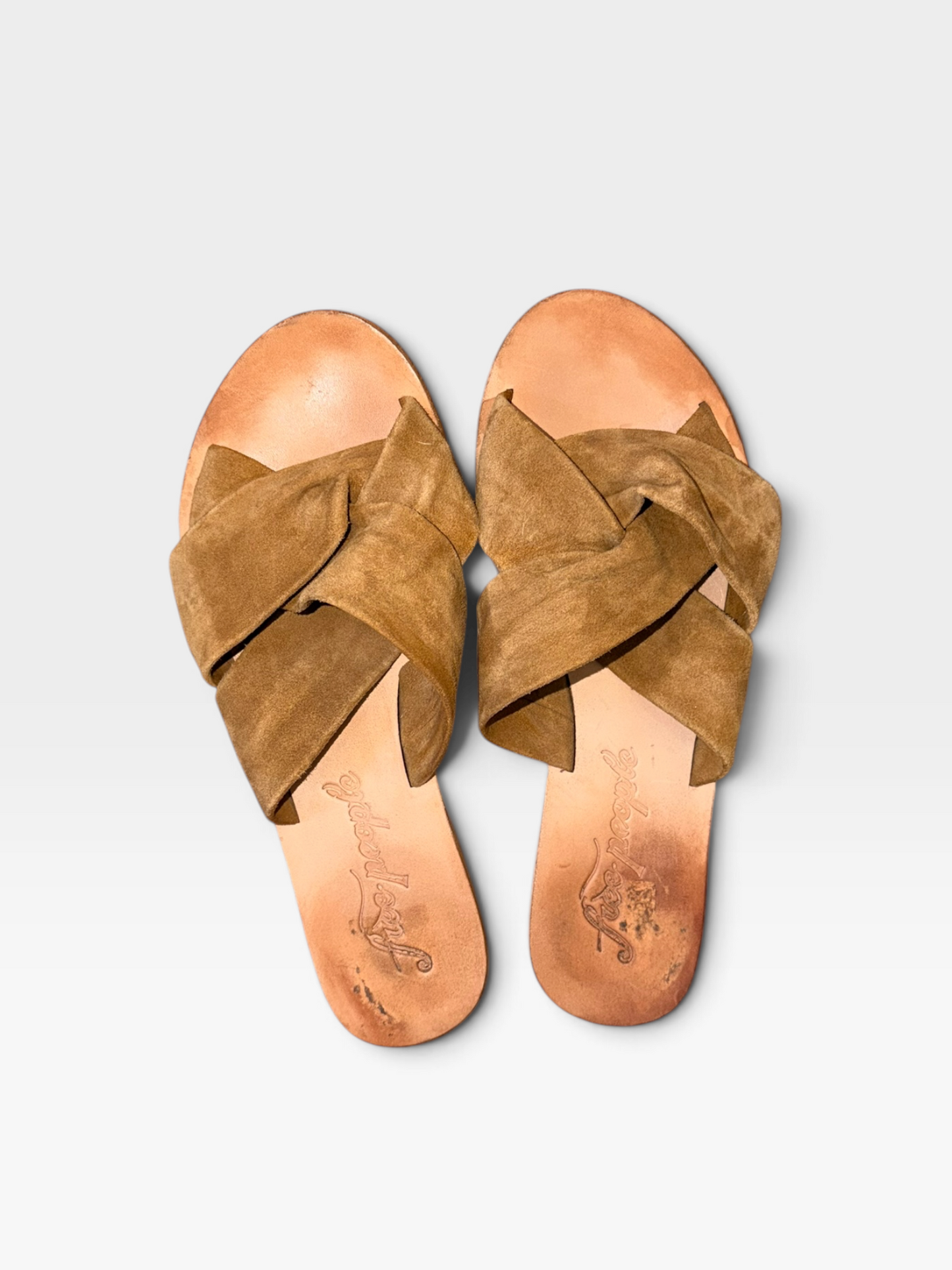 TAN SUEDE FREE PEOPLE SANDALS 36