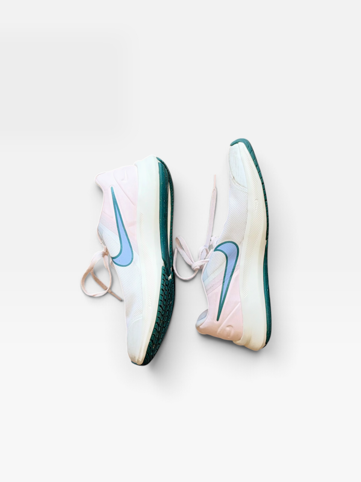PINK/WHITE NIKE SHOES 7