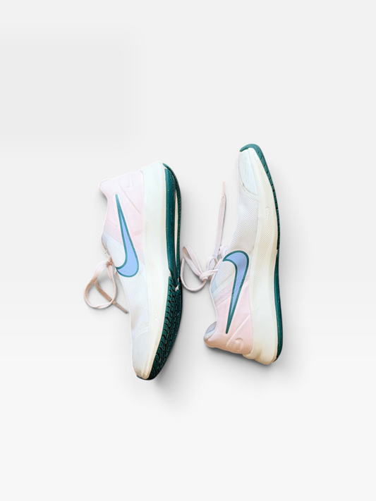PINK/WHITE NIKE SHOES 7