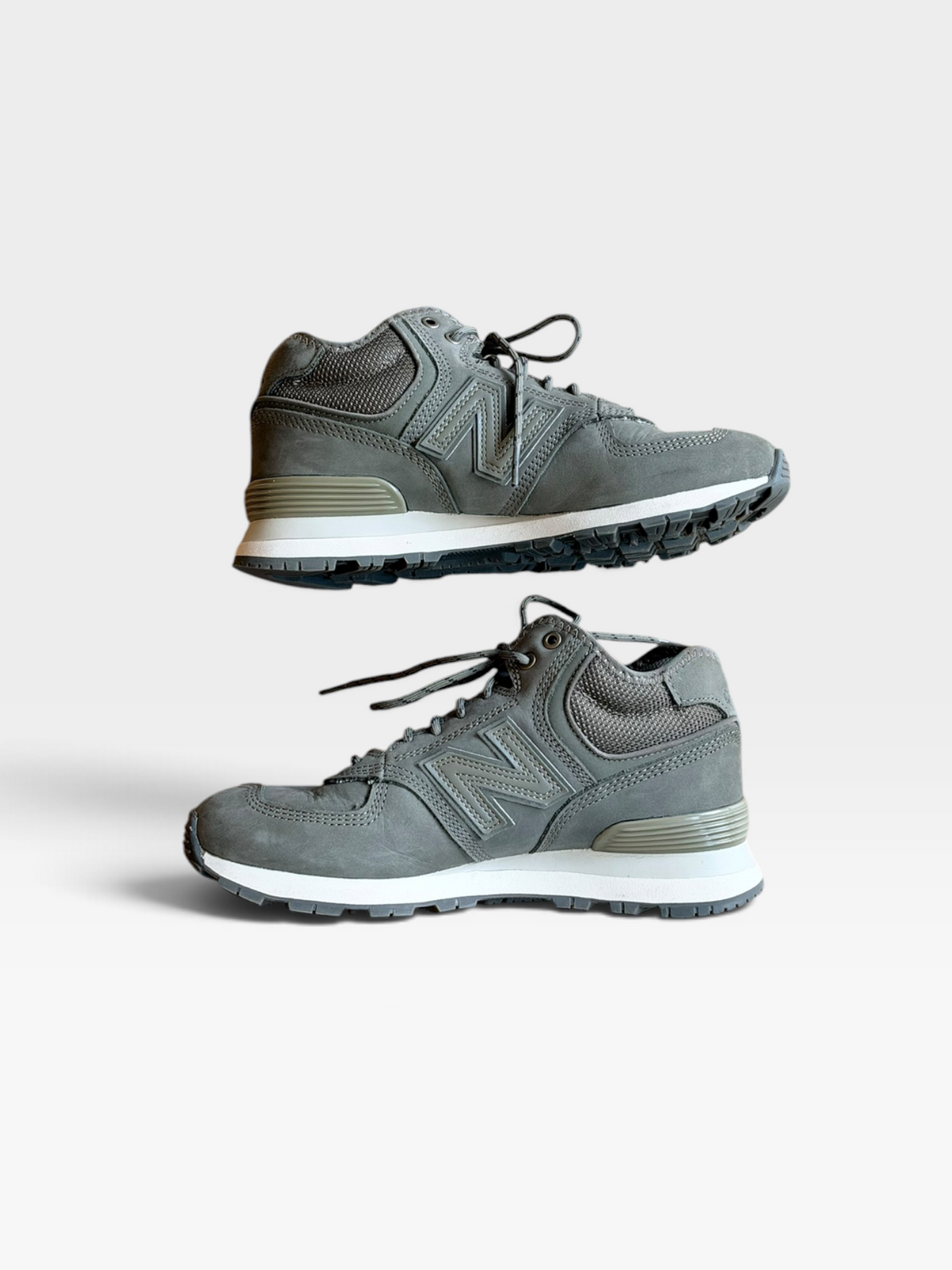 OLIVE GREEN NEW BALANCE SHOES 6.5