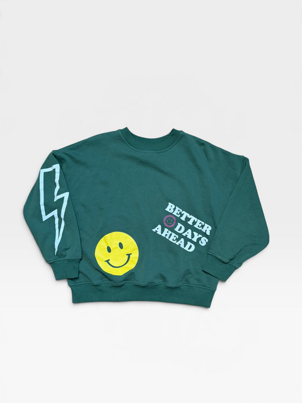 GREEN LELIS "BETTER DAYS AHEAD" GRAPHIC PULLOVER | M