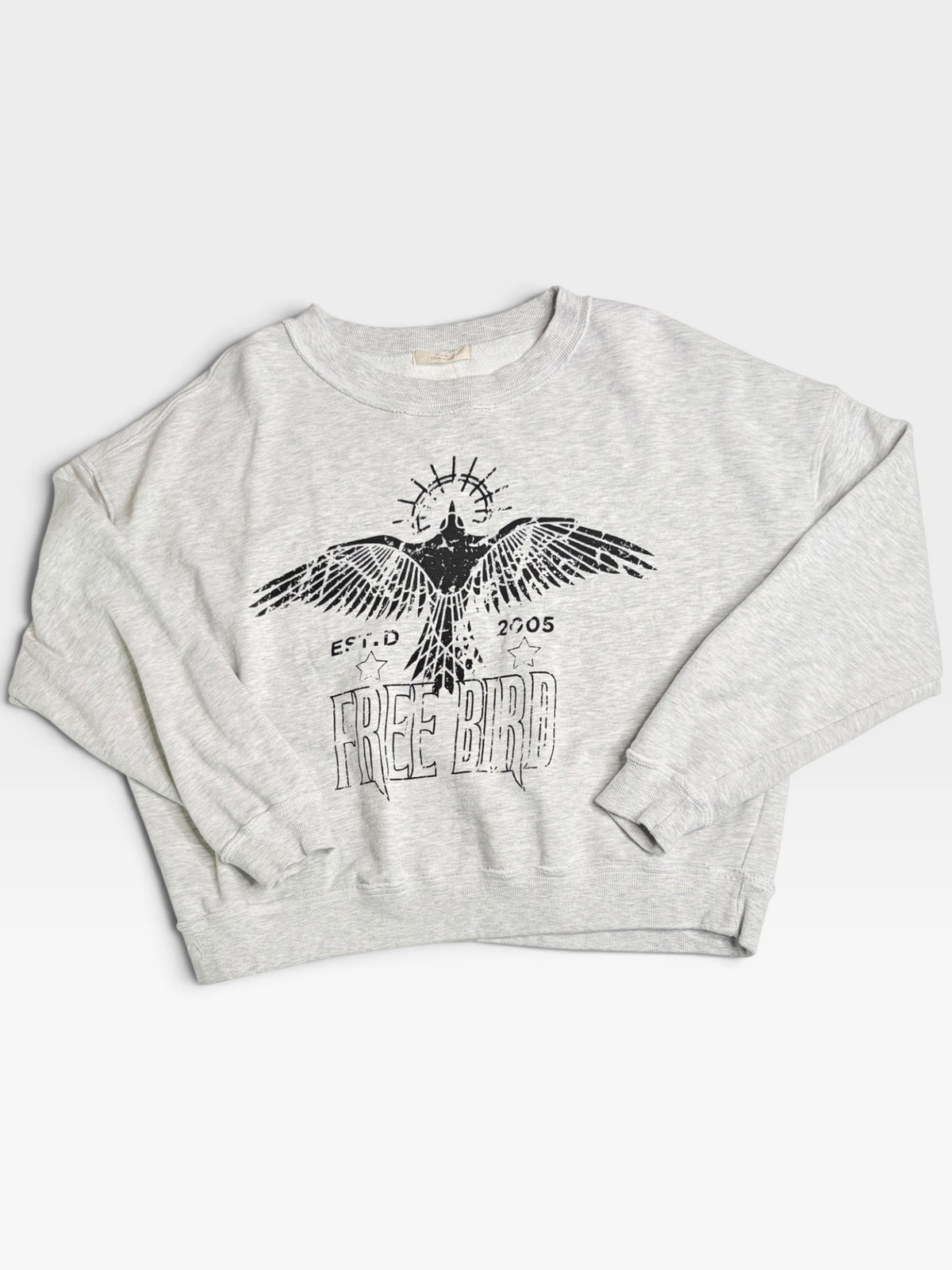 GREY CHELSEA & VIOLET “FREE BIRD” GRAPHIC PULLOVER M