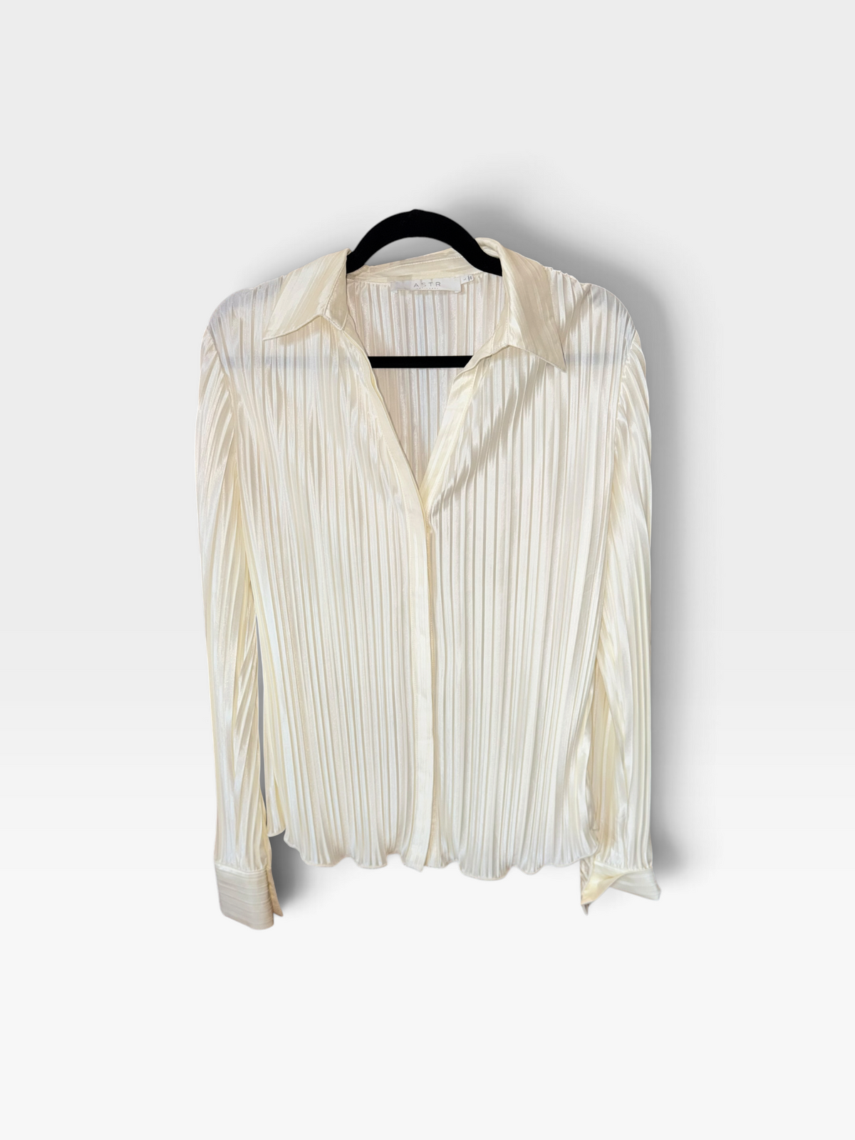 CREAM ASTR BUTTON UP TOP L