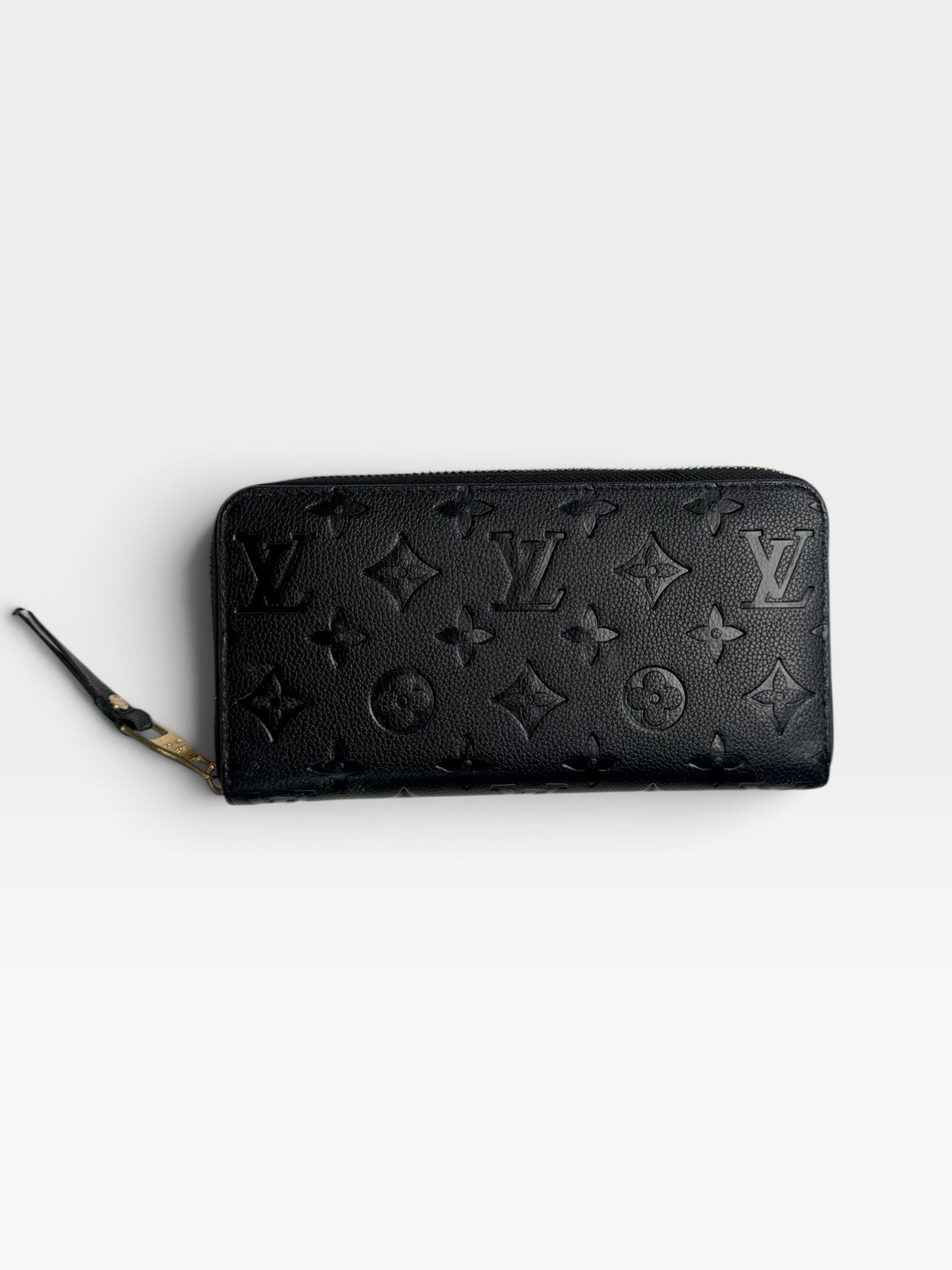 BLACK LOUIS VUITTON WALLET (NOT AUTH)