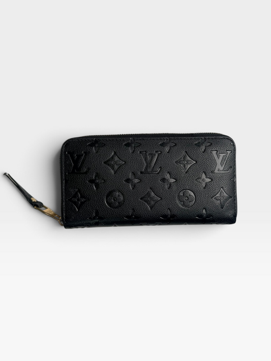 BLACK LOUIS VUITTON WALLET (NOT AUTH)