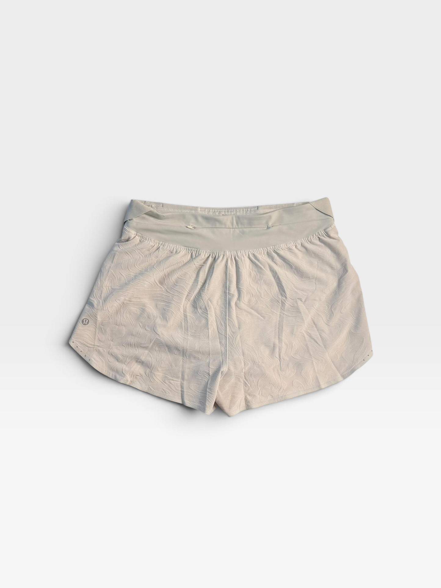BEIGE LULULEMON SHORTS 8