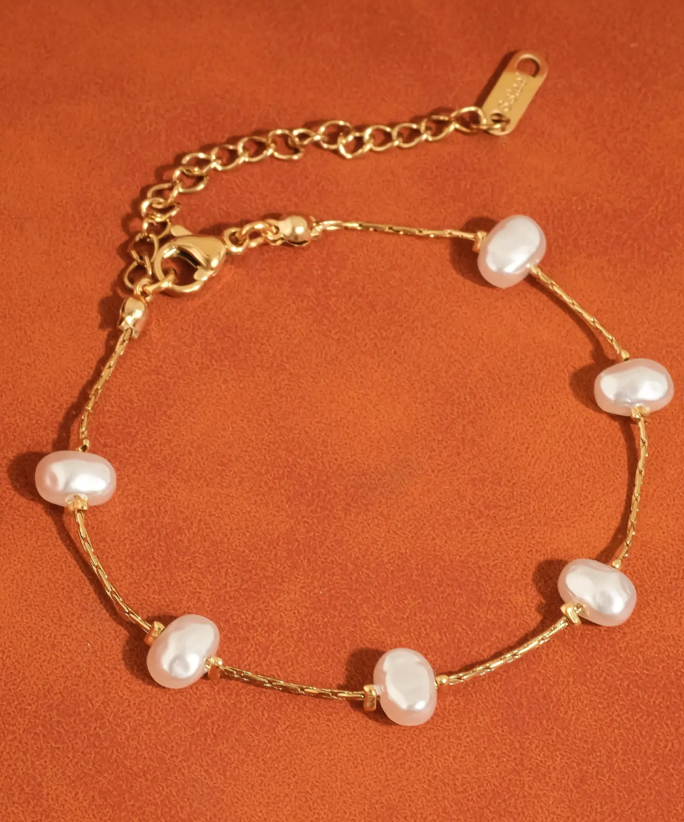 18K NON-TARNISH PETITE PEARL BRACELET
