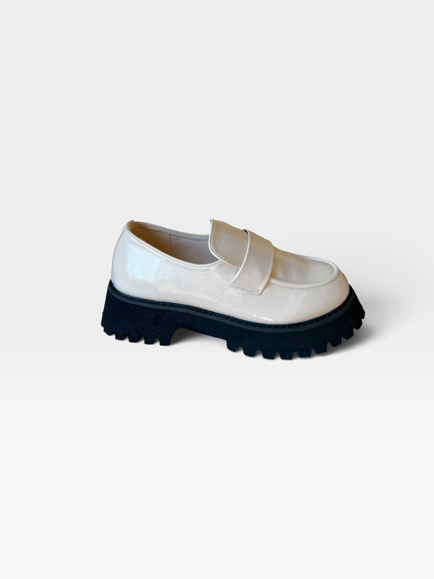 CREAM BILLINI CRUZ CHALK MULE 8 (NWT $72.00)