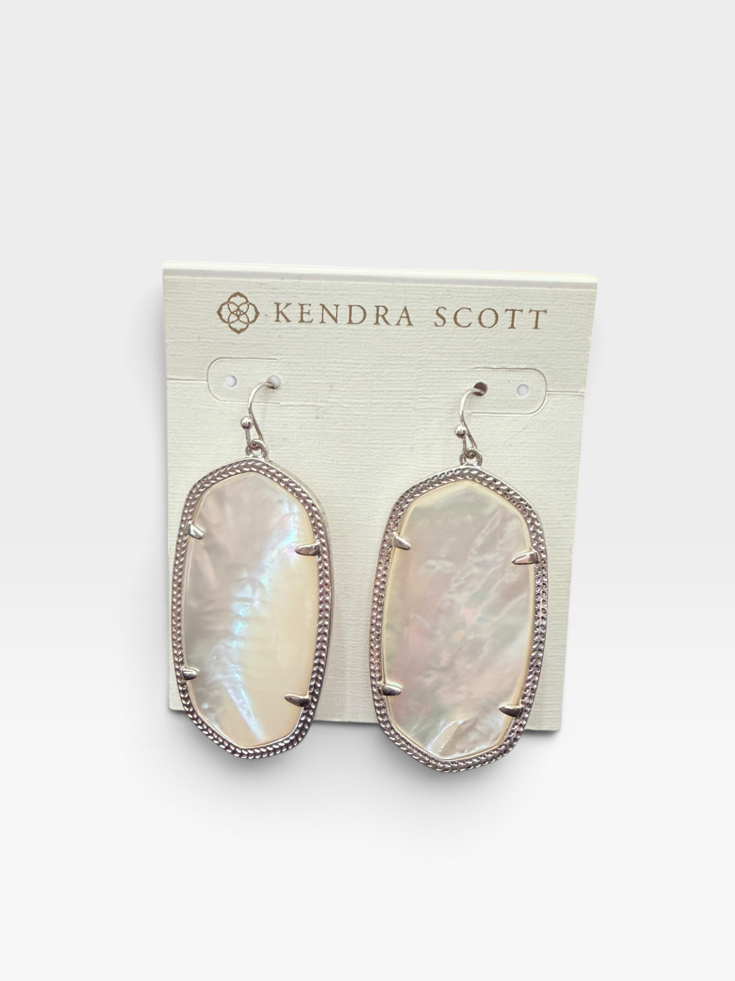 WHITE KENDRA SCOTT EARRINGS (NWT)