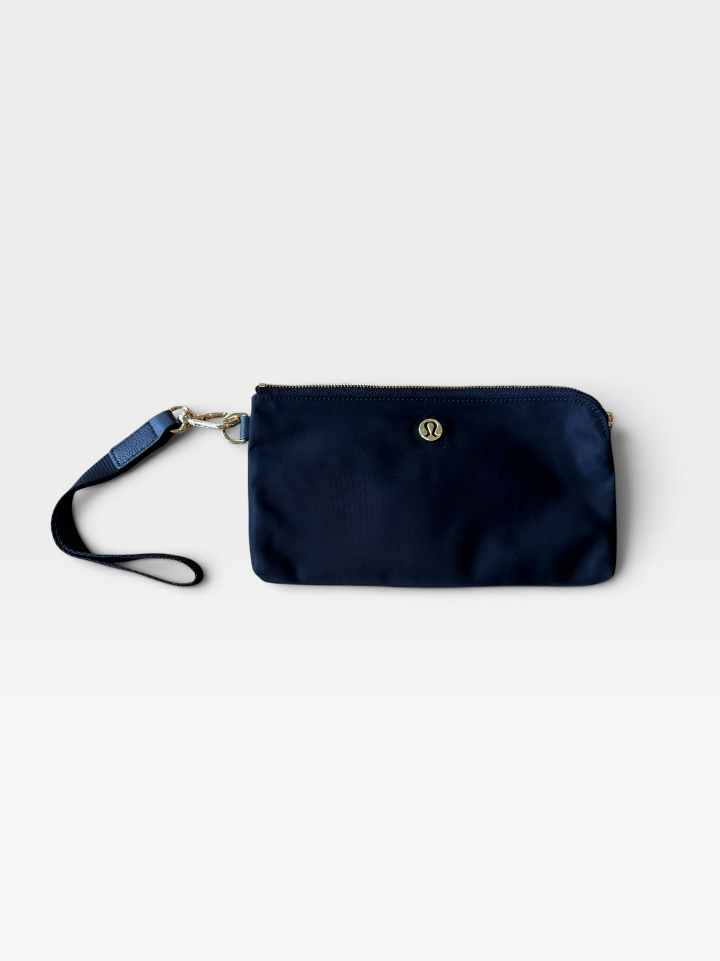 BLACK LULULEMON CURVED WRISTLET (ORG. $48)