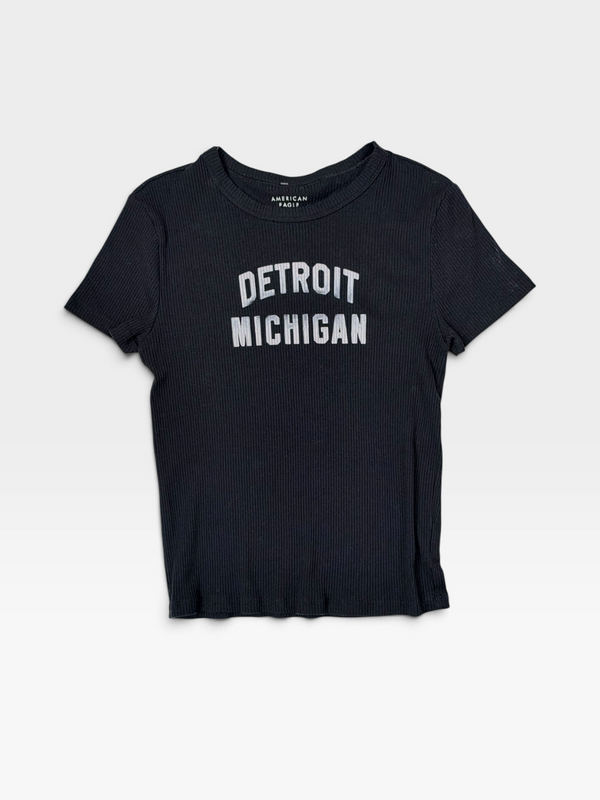 BLACK AMERICAN EAGLE TOP M