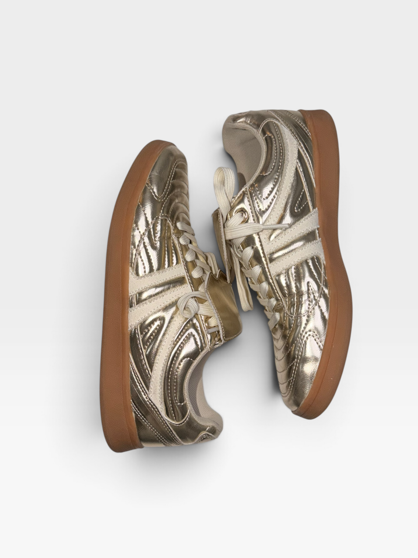 GOLD STEVE MADDEN SHOES 8.5
