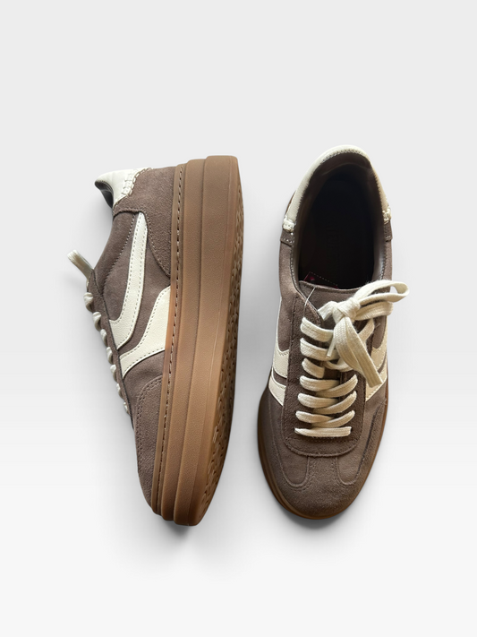 BROWN STEVE MADDEN SNEAKERS 7