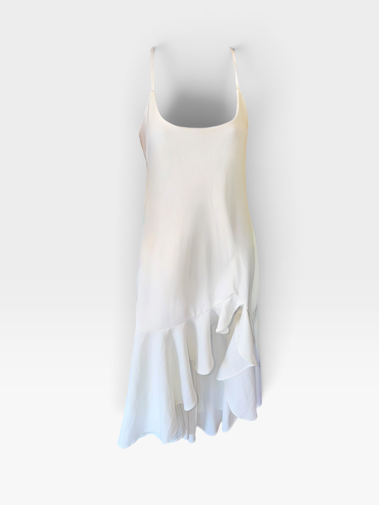 WHITE SELFIE LESLIE MAXI DRESS M
